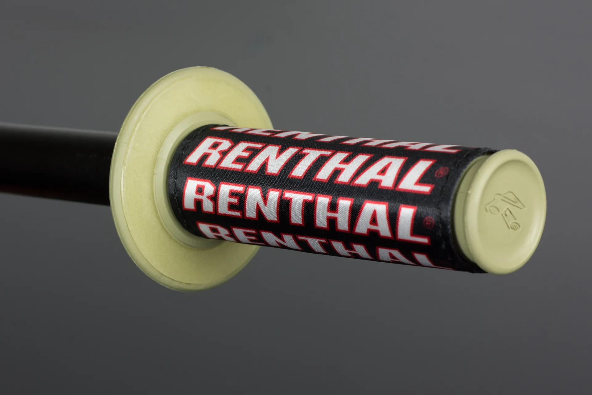 Renthal Clean Grips Black/Red (2pcs) - Renthal - Motocross Parts